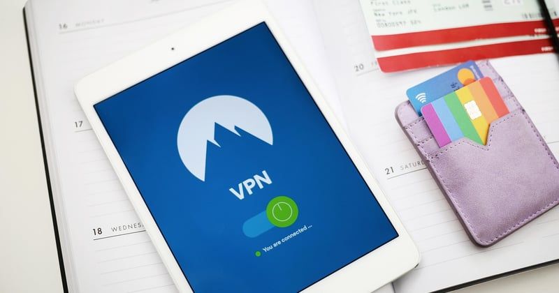 Voyager seul en toute sécurité : les conseils essentiels à connaître